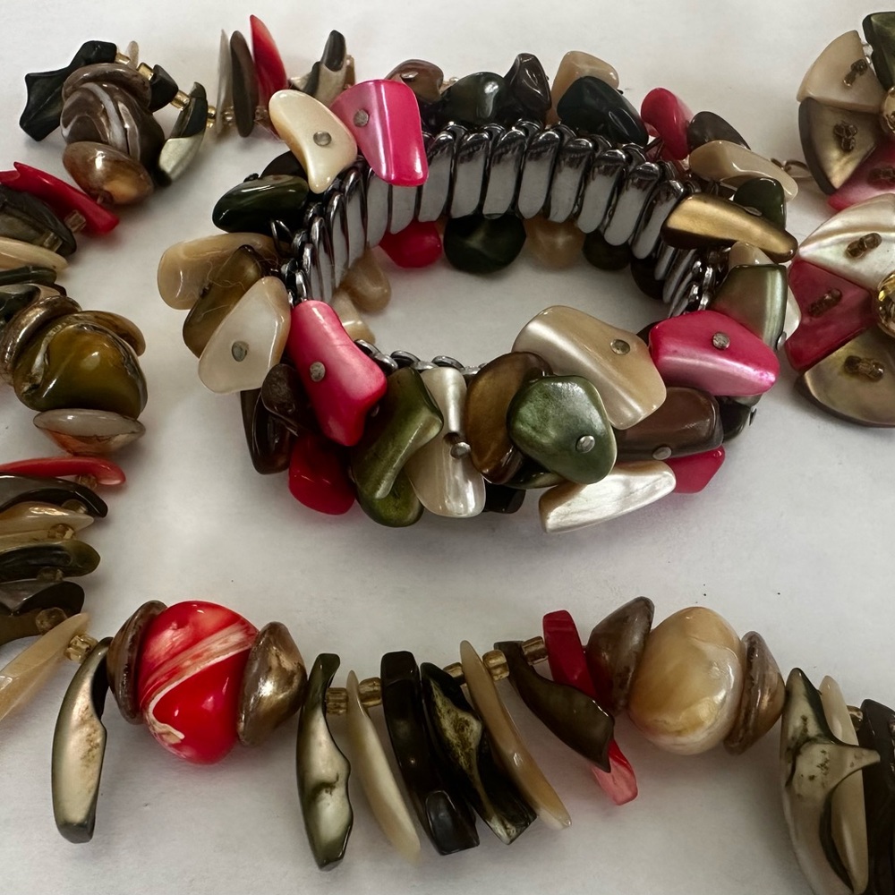 Multicolor Colorful Shell Stone Jewelry - Picture 2 of 2